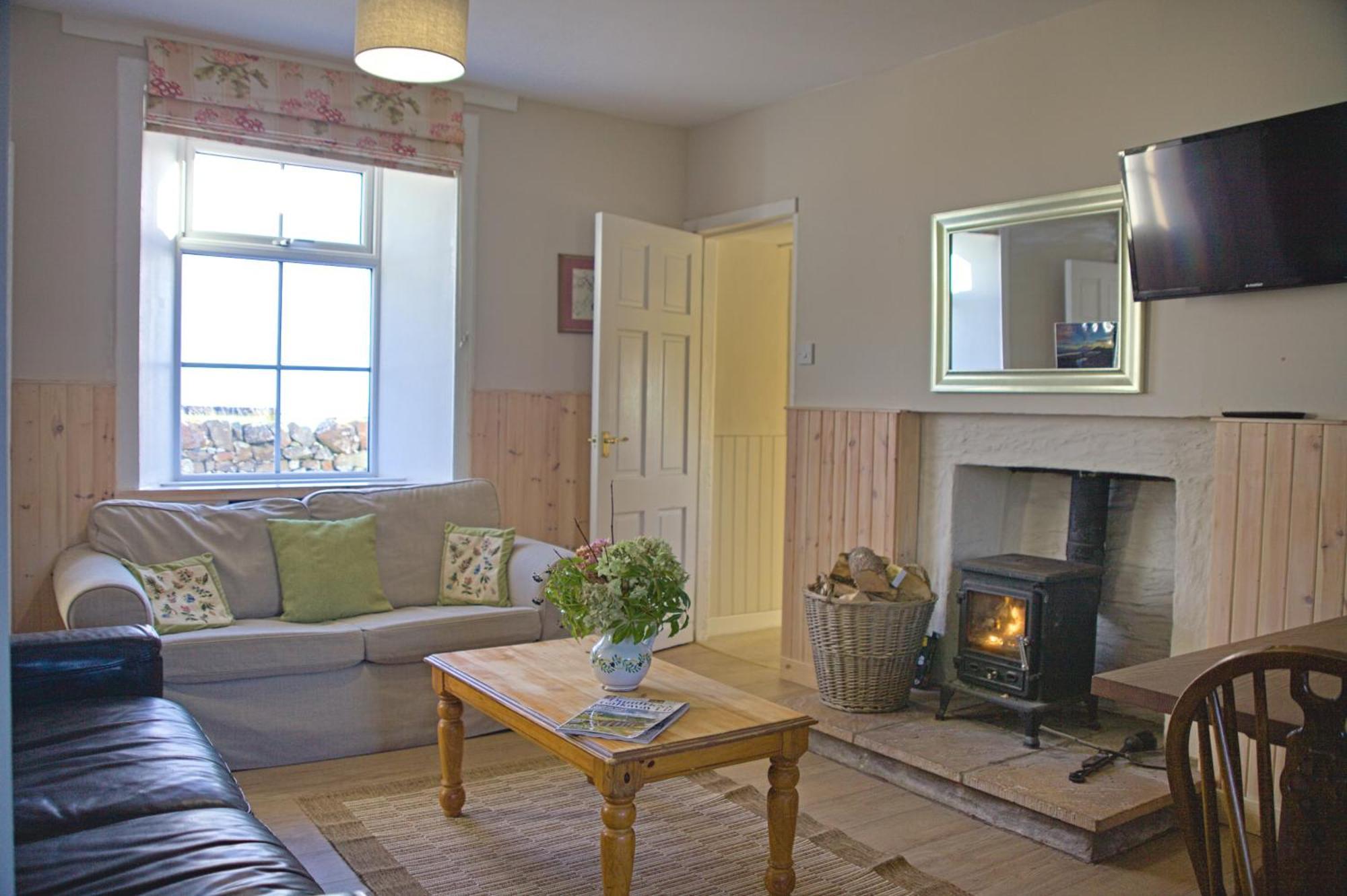 Powillimount Cottage Kirkbean Exterior photo